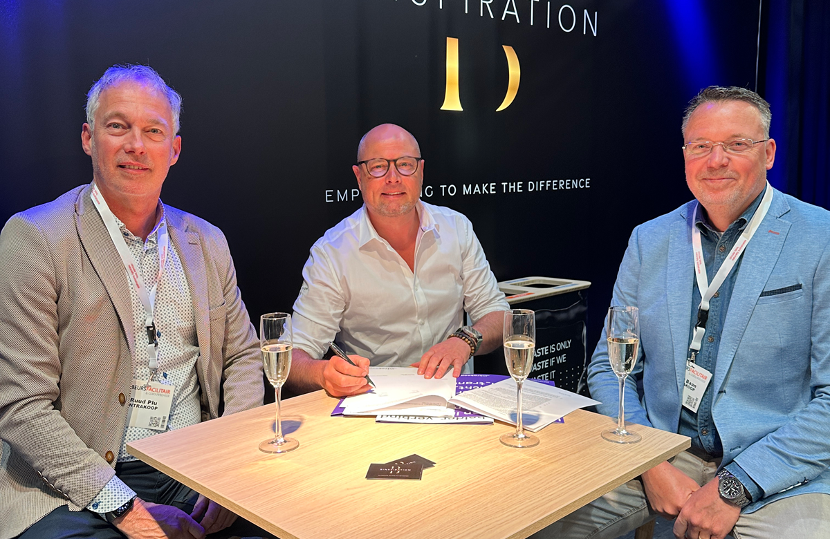 Ondertekening contract BinBin