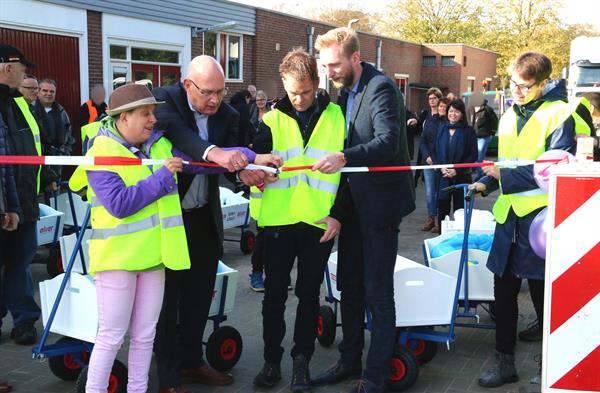 Elver trots op eigen vernieuwde milieustraat