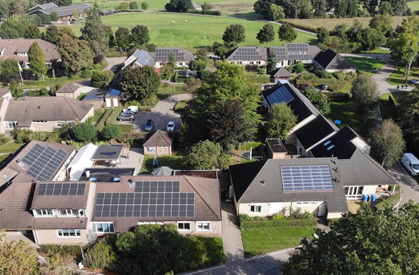 Tenten Solar helpt Elver bij zonnepanelen