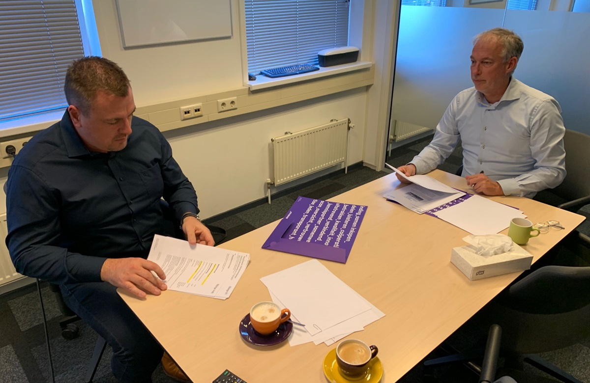 Ondertekening overeenkomst FMB Care en Intrakoop