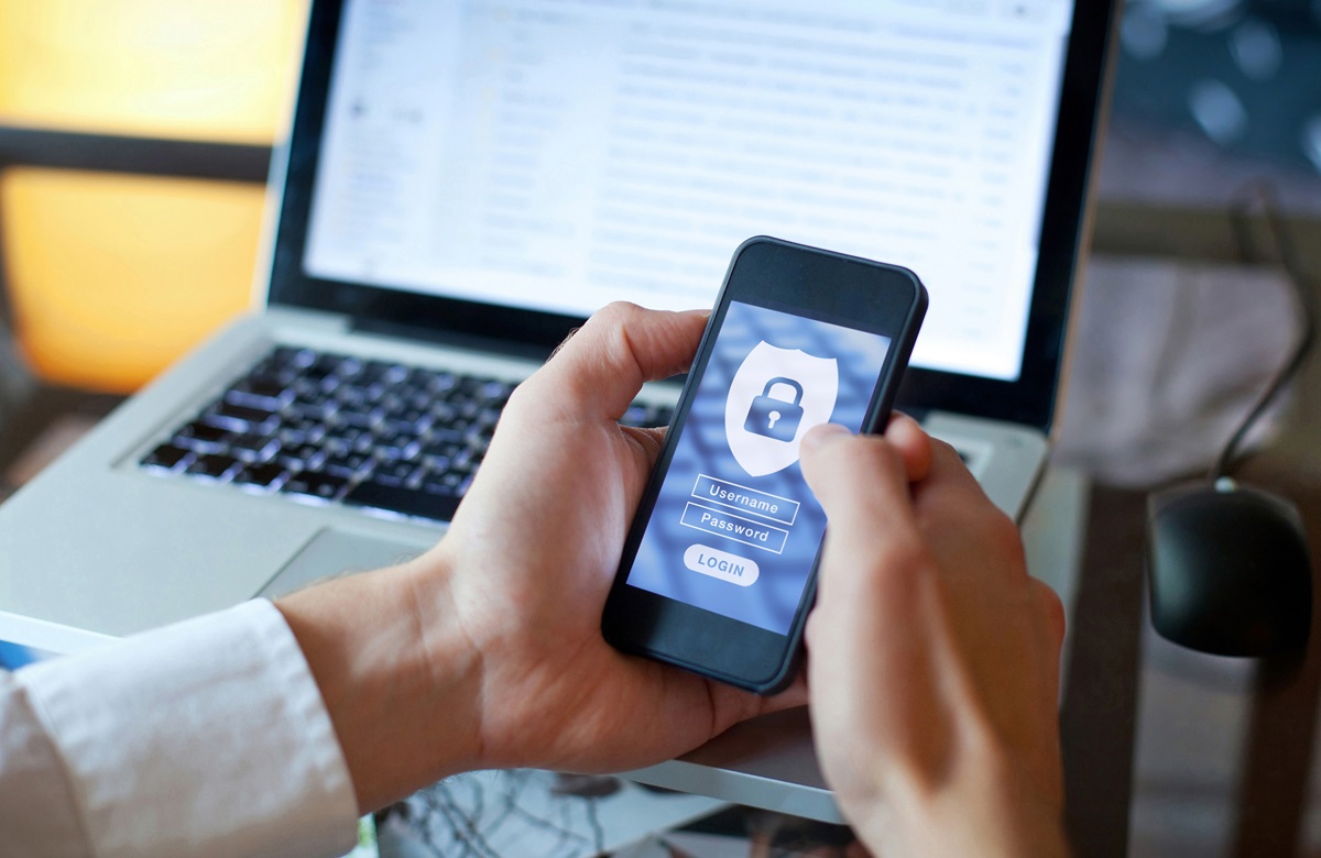 Mobiel met lock_web Mobiel met lock_web